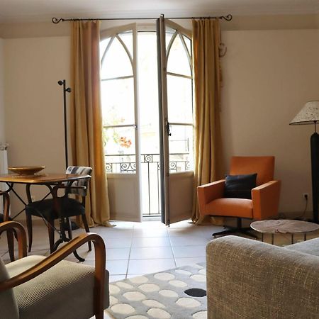 Appartamento Uzes Centre Quartiers Des Arts Charme De L'Ancien Esterno foto