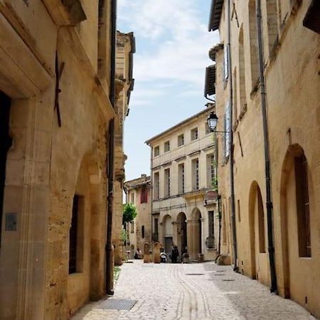 Appartamento Uzes Centre Quartiers Des Arts Charme De L'Ancien Esterno foto