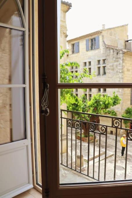 Appartamento Uzes Centre Quartiers Des Arts Charme De L'Ancien Esterno foto